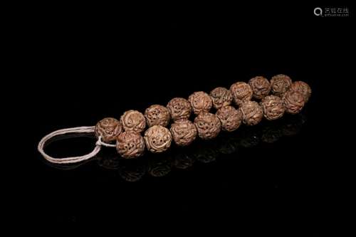 Agarwood Floral Pattern Bracelet