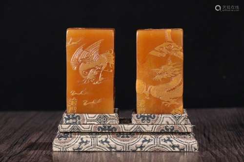 Pair of Shoushan Tianhuang Stone Seals