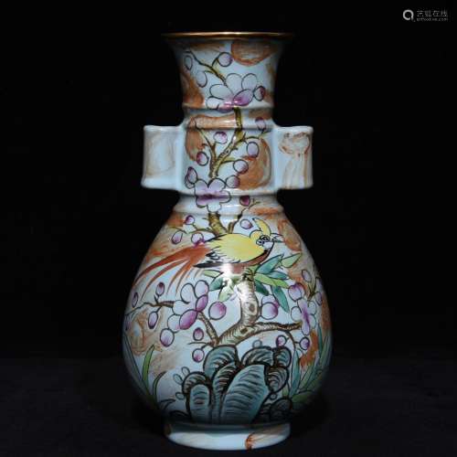 Ru Kiln Famille Rose Gilt Floral and Bird Pattern Pierced-Ear Vase