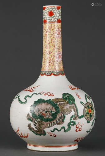 A WUCAI GLAZE VASE PAINTED WITH BEAST