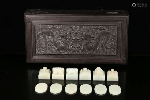 SET OF HETIAN JADE TABLET&SEAL CARVED WITH BEAST