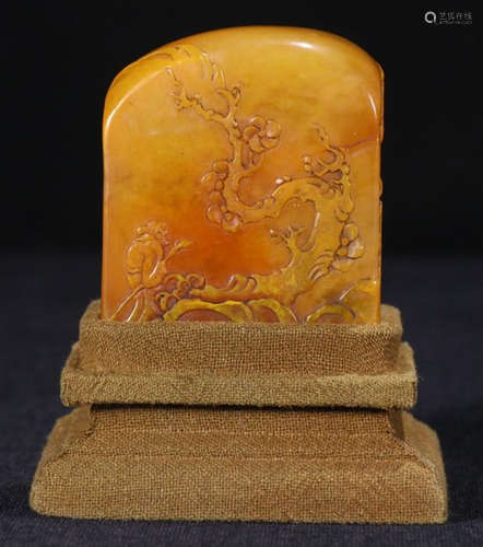 A TIANHUANG STONE SEAL CARVED WITH STORY&POETRY