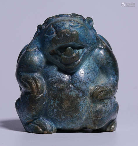 A HETIAN JADE BRUSH WASHER SHAPED WITH BEAR