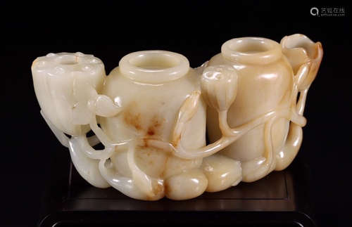 A HETIAN JADE BRUSH WASHER SHAPED WITH LOTUS