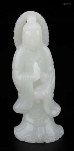 A HETIAN WHITE JADE GUANYIN BUDDHA STATUE