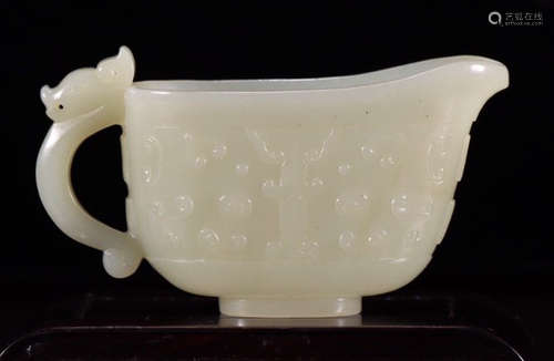 A HETIAN JADE CUP CARVED WITH BEAST PATTERN