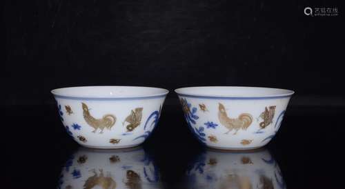 Pair Of Porcelain Bw With Gold Painting Cups