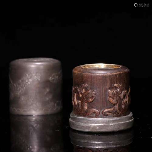 An Agarwood Thumb Ring