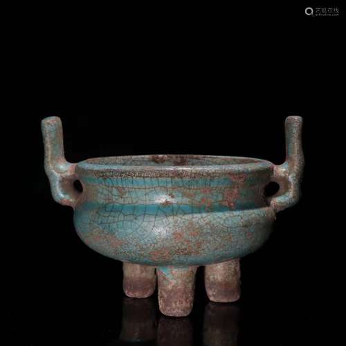 A Porcelain Green Glazed Censer