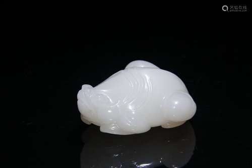 A Hetian Jade Frog Hand Piece