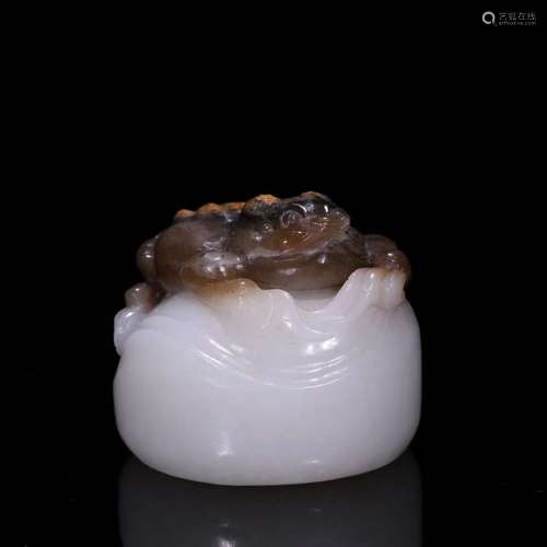 A Hetian Jade Hand Piece