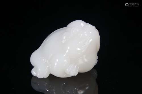 A Hetian Jade Hand Piece