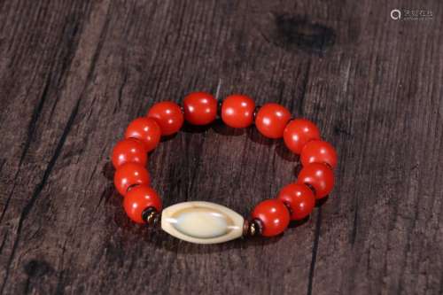 A Tibetan Red Agate Bracelet