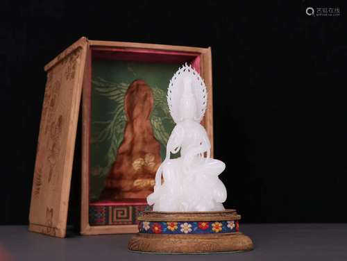 A Hetian Jade Guanyin Buddha