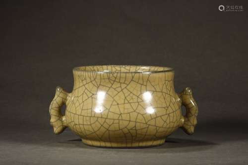 A Ge Kiln Yellow Glaze Ear Censer