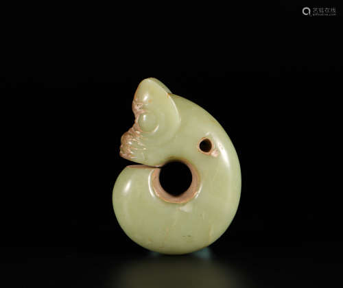 Yellow Jade Pig Dragon from HongShan Culture紅山文化時期黄玉豬龍