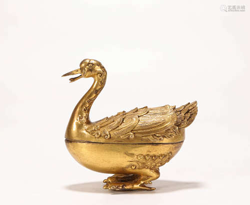 Copper and Golden MakeUp Box in Goose form from Qing清代銅鎏金鵝形香盒