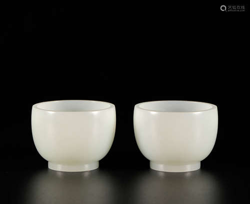 A Pair of HeTian Jade cup from Qing清代和田玉酒杯一對