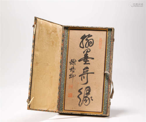 Ink Painting Album by ZhangDaQian from Qing清代水墨册页
張大千
绢本册页