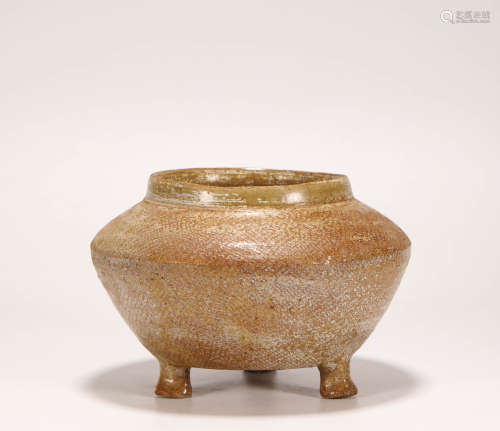 Three Footed Vase from Eastern Jin東晋時期三足罐
