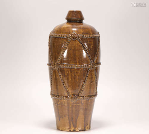 Brown Glazed Prunus Vase from Song宋代醬釉梅瓶