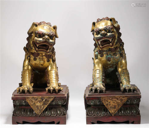 A Pair of Copper and Golden Lion from Qing清代铜鎏金狮一对