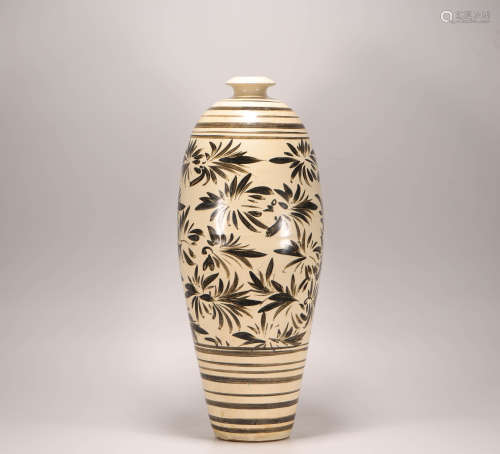 CiZhou Kiln Prunus Vase from Song宋代磁州窯花卉紋梅瓶