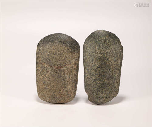 A Pair of Stone Axe from HongShan Culture红山文化時期石斧一对