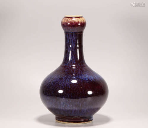 Blue Glazed Vase in Garlic form from Qing清代爐鈞釉蒜頭瓶