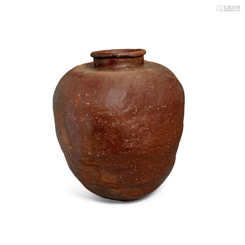 A large stoneware Shigaraki Storage Jar Edo period (1615-1868), 18th/19th century