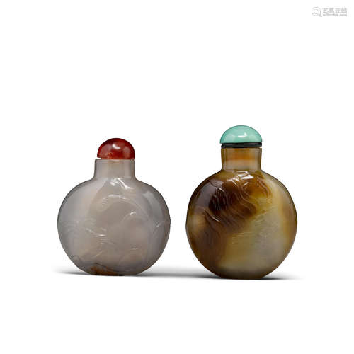 Two carved chalcedony snuff bottles 20th century