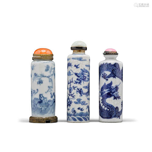 Three blue and white porcelain snuff bottles Jingdezhen kilns, 1820-1870