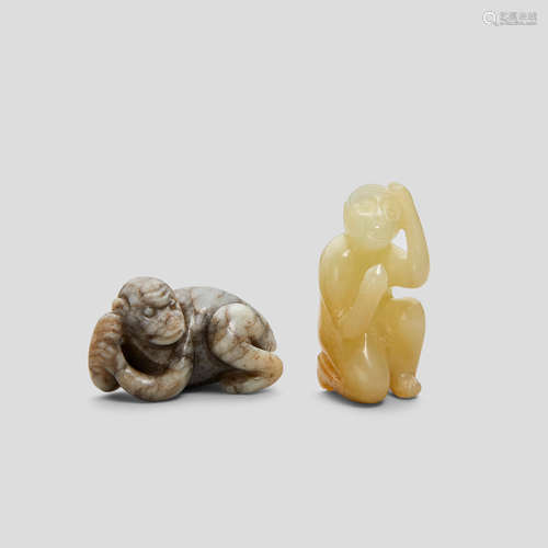 Two jade carvings of monkeys Qing dynasty or later