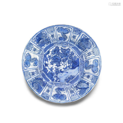 A FINE AND LARGE BLUE AND WHITE 'KRAAK PORSELEIN' DISH Wanli period