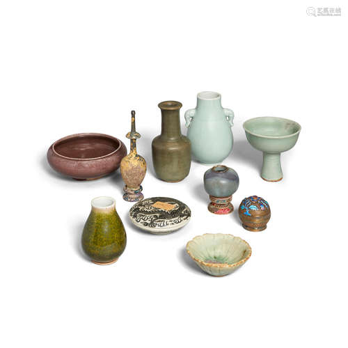 A group of ceramics and metalwork Republic Period or later