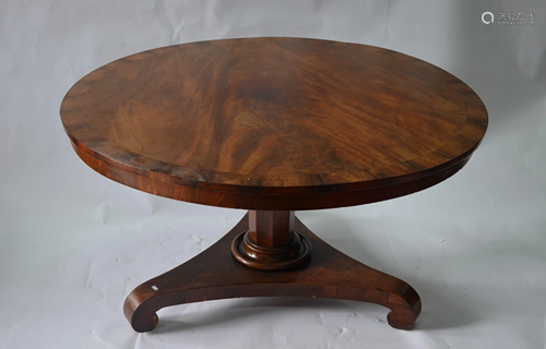 Victorian rosewood cross-banded mahogany breakfast