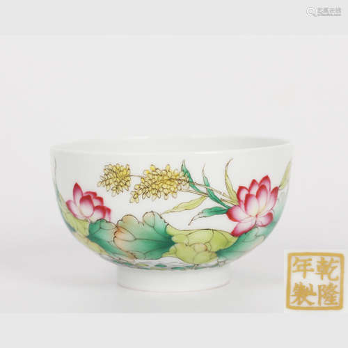 An Enamel Lotus Porcelain Cup