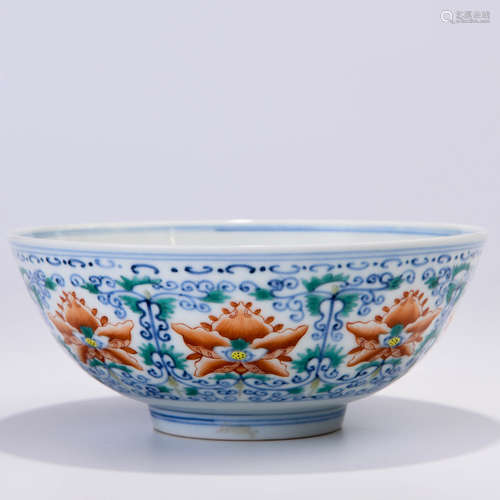 A Doucai Interlocking Flower Porcelain Bowl