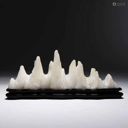 A Moutain Shaped Jade Ornament