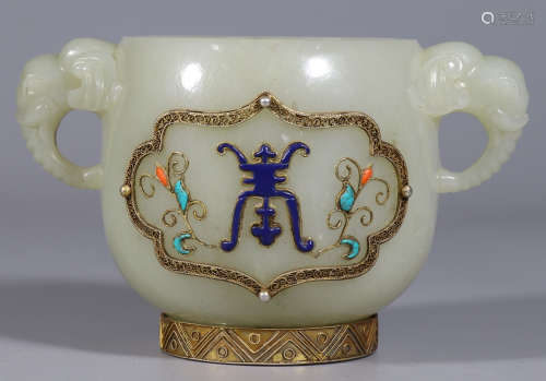 A HETIAN JADE CARVED CUP OUTLINE IN GOLD