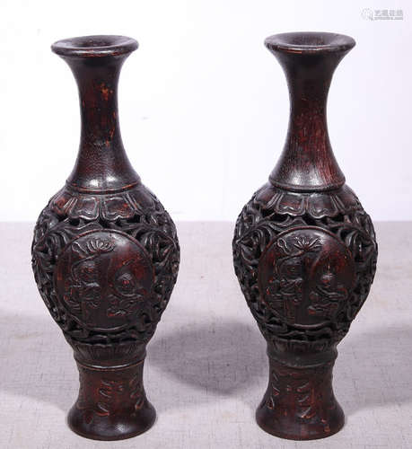 A CHENXIANG WOOD CARVED VASE