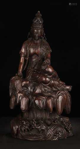 A CHENXIANG WOOD CARVED GUANYIN BUDDHA STATUE