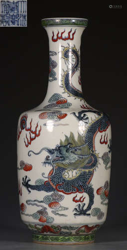 DAQINGJIAQINGNIANZHI MARK DOUCAI GLAZE VASE