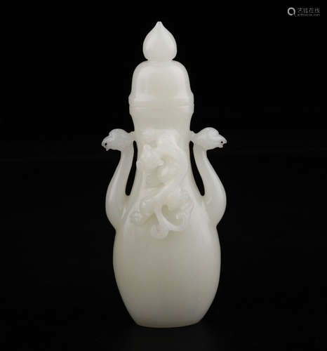 CHINESE CARVED HETIAN JADE VASE