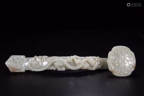 CHINESE CARVED HETIAN JADE DRAGON ORNAMENT