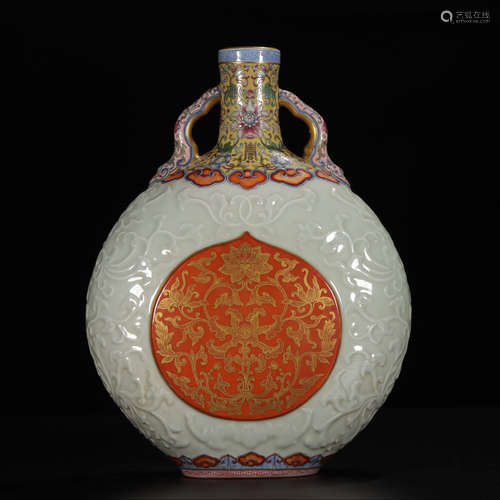 QIANLONG MARK, CHINESE FAMIILE ROSE IRON-RED GLAZED MOONFLASK