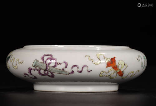 QIANLONG MARK, CHINESE FAMILLE ROSE WATER POT