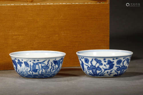 CHENGHUA MARK, PAIR OF CHINESE BLUE & WHITE CUP