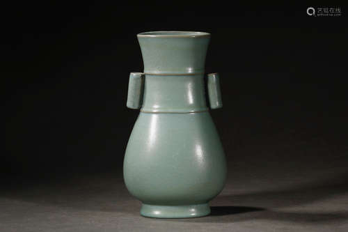 CHINESE RU KILN VASE