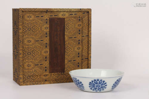 CHENGHUA MARK, CHINESE BLUE & WHITE BOWL